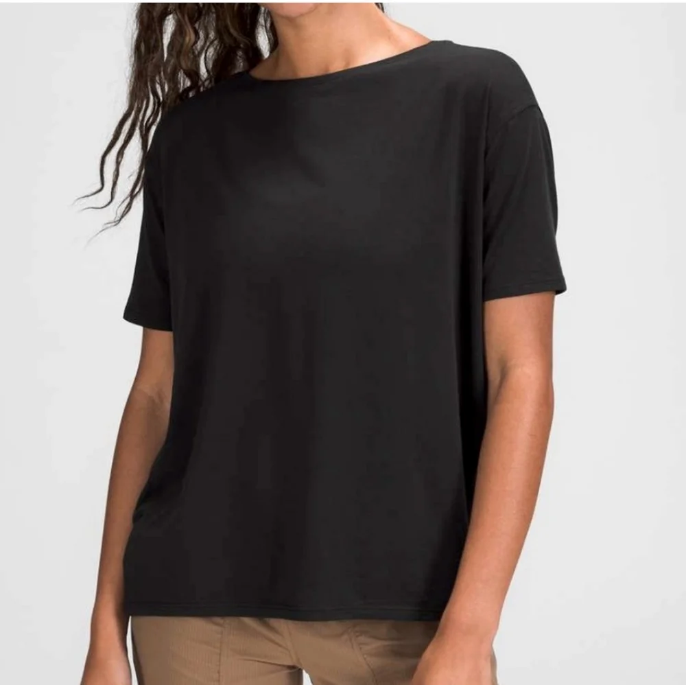 LULULEMON Black Back In Action Short Sleeve Shirt